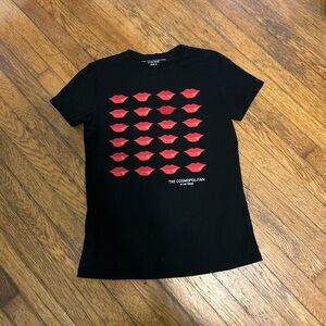 Cosmopolitan Black Tee with Red Lips Pattern